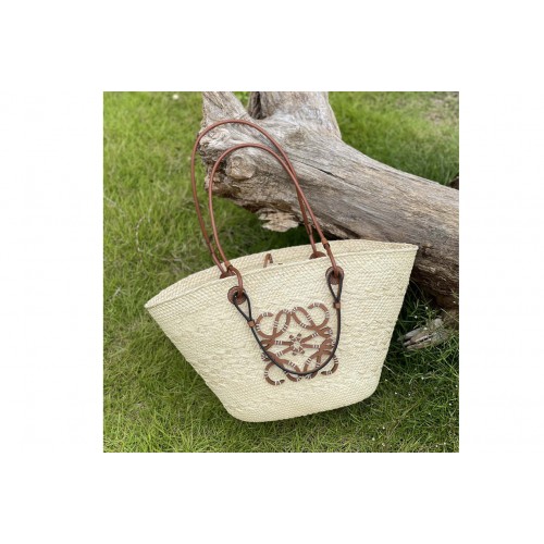 Loewe Anagram Basket bag in iraca palm and calfskin