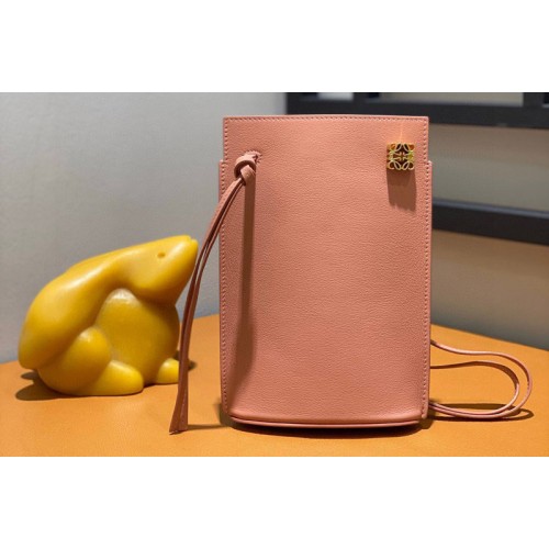 Loewe Dice pocket Bag in Pink classic calfskin