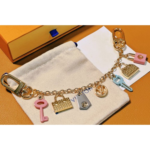 Louis Vuitton M01372 Iconics Chain Bag Charm