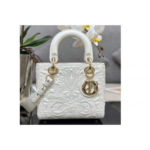 Dior M0538 Small Lady Dior My ABCDior bag in White Quilted-Effect Lambskin with Ornamental Motif