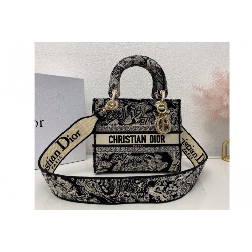 Christian Dior M0565 Dior Medium Lady d-lite bag in Black Dior Tiger Embroidery