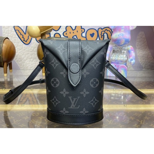 Louis Vuitton M11613 Envelope Pouch in Monogram Eclipse canvas Louis Vuitton M11613 Envelope Pouch in Monogram Eclipse canvas