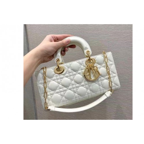 Christian Dior M0540 Lady D-Joy bag in White Cannage Lambskin