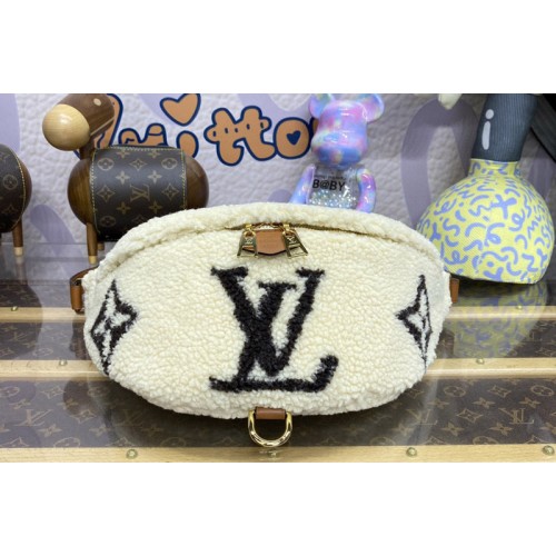 Louis Vuitton M23715 Bumbag MM in Cream Brown Shearling
