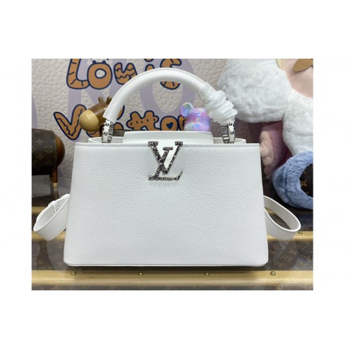 Louis Vuitton M24664 Capucines East West BB handbag in White Grained calfskin