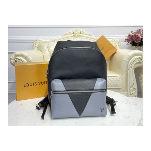 Louis Vuitton M30728 Discovery backpack in Gray monochrome Taiga leather