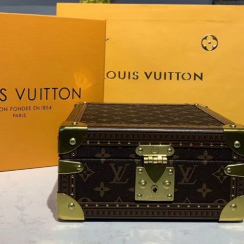 Louis Vuitton M44185 Jewelry Box Monogram Canvas with Pink inside