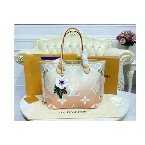 Louis Vuitton M45679 Neverfull MM tote bag in Brume Gray Monogram Giant coated canvas