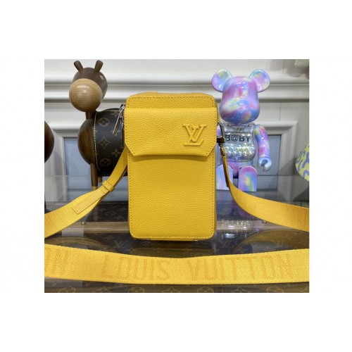 Louis Vuitton M57089 Phone Pouch in yellow grained calf leather Louis Vuitton M57089 Phone Pouch in yellow grained calf leather