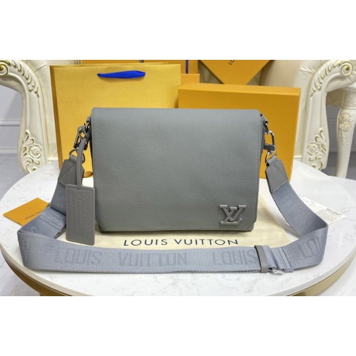 Louis Vuitton M59327 New Messenger Bag in Gray Aerogram leather