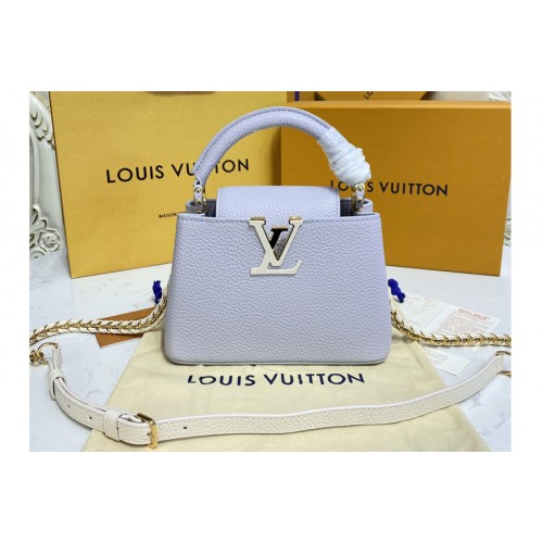 Louis Vuitton M59928 Capucines Mini handbag in Taurillon leather