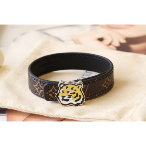 Louis Vuitton M8042E Tiger 14mm reversible bracelet in Monogram canvas