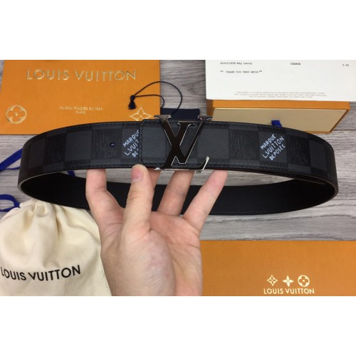 Louis Vuitton MP314T Initials 40mm reversible belt in Damier Graphite With Black Buckle