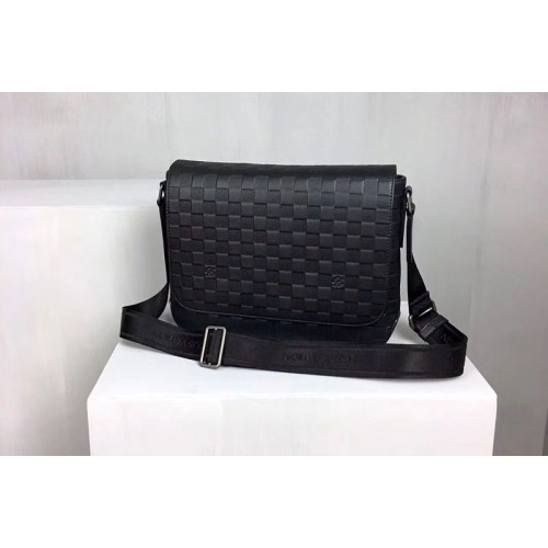 Louis Vuitton N41034 District Pm Bag in Damier Infini Leather