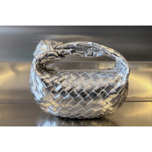 Bottega Veneta Mini Jodie top handle Bag in Silver intrecciato leather