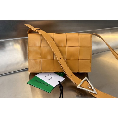 Bottega Veneta Cassette Bag in Orange intreccio leather