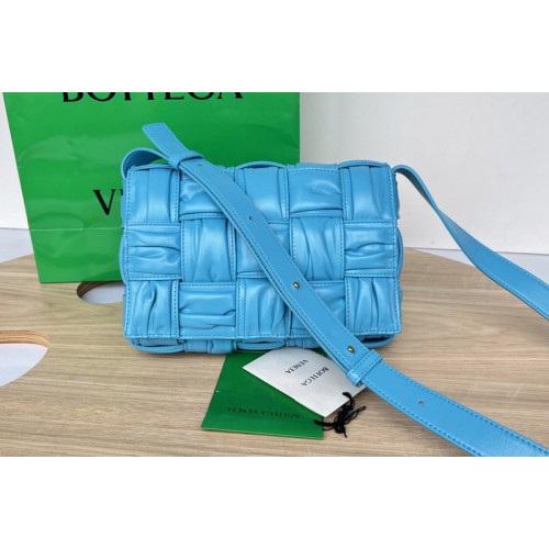 Bottega Veneta Cassette Bag in Blue Intreccio leather