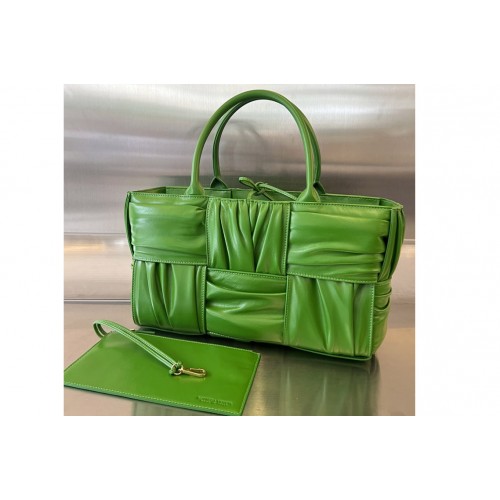 Bottega Veneta Small Arco Tote Bag in Green foulard intreccio leather