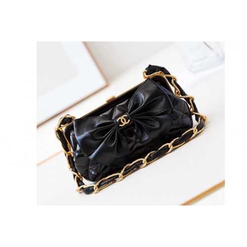 Chanel Clutch With Chain in Black Lambskin