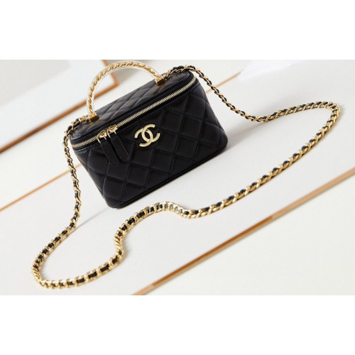 Chanel AP3768 Clutch on Chain bag in Black Lambskin