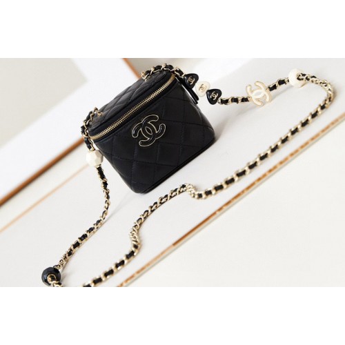 Chanel AP3941 Clutch With Chain Bag in Black Lambskin
