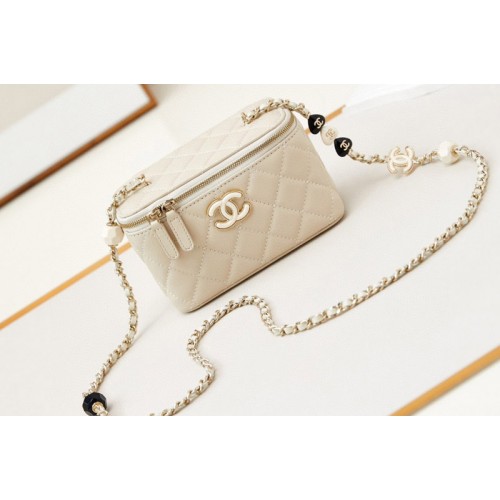 Chanel AP3784 Clutch With Chain Bag in Beige Lambskin
