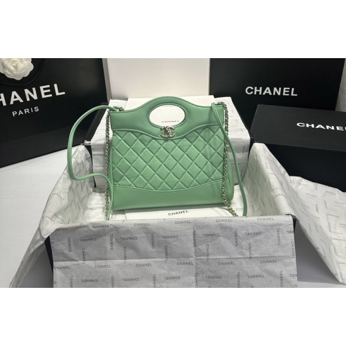 Chanel Mini 31Bag Shopping bag in Green Shiny Lambskin