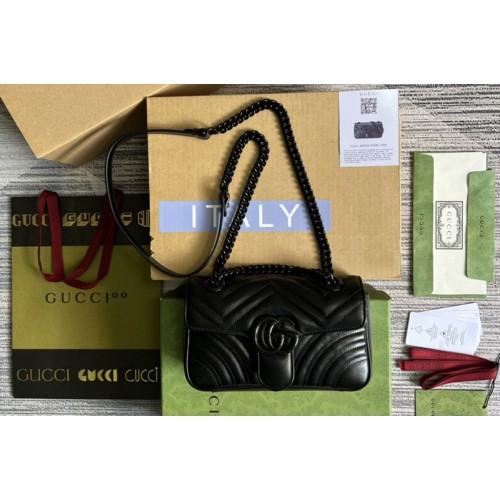 Gucci Marmont mini shoulder bag in Black matelasse chevron leather