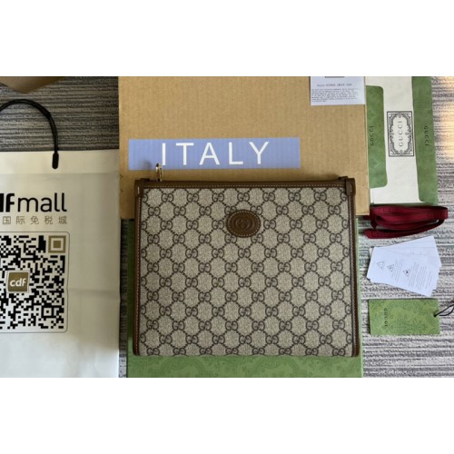 Gucci Beauty case with Interlocking G in Beige and ebony Supreme canvas