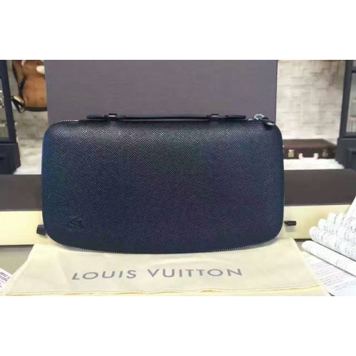 LOUIS VUITTON M30652 Atoll Taiga Travel Case in Black Taiga Leather
