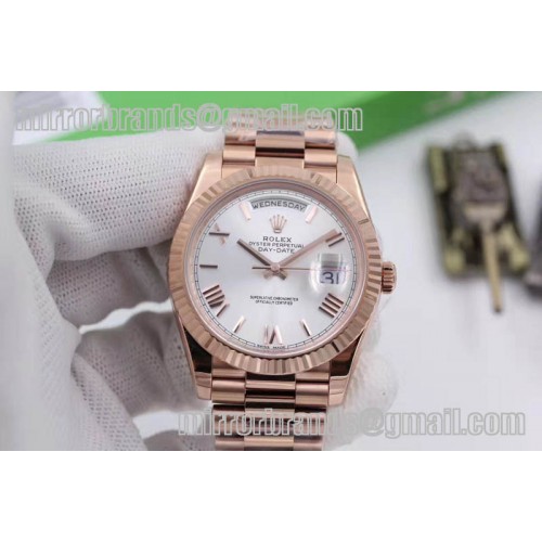 Rolex Day-Date 40 228235 RG Noob 1:1 Silver Dial Roman Markers A3255 Rolex Day-Date 40 228235 RG Noob 1:1 Silver Dial Roman Markers A3255