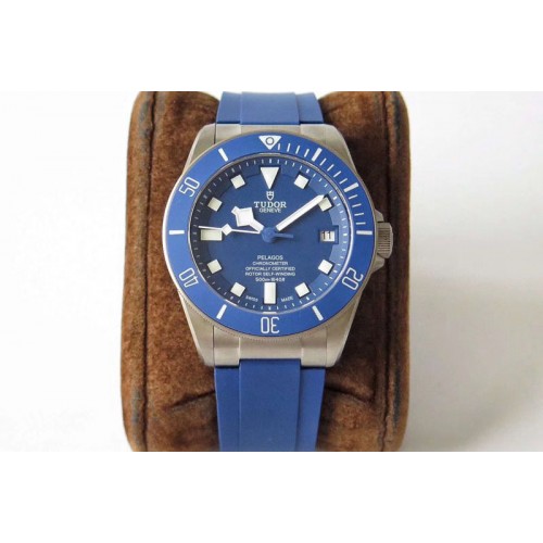 Tudor Blue Pelagos V6F 1:1 Best Edition on Titanium Bracelet A5612 V4 (Free Rubber Strap)
